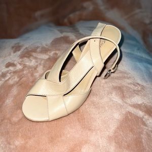 Michael Michael Kors Heel
Black Becky Sandal Leather Peep
Toe